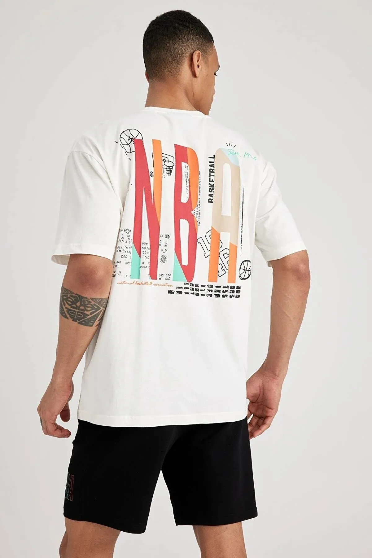 Defacto Men's White Oversize Fit Crew Neck 100% Cotton T-Shirt