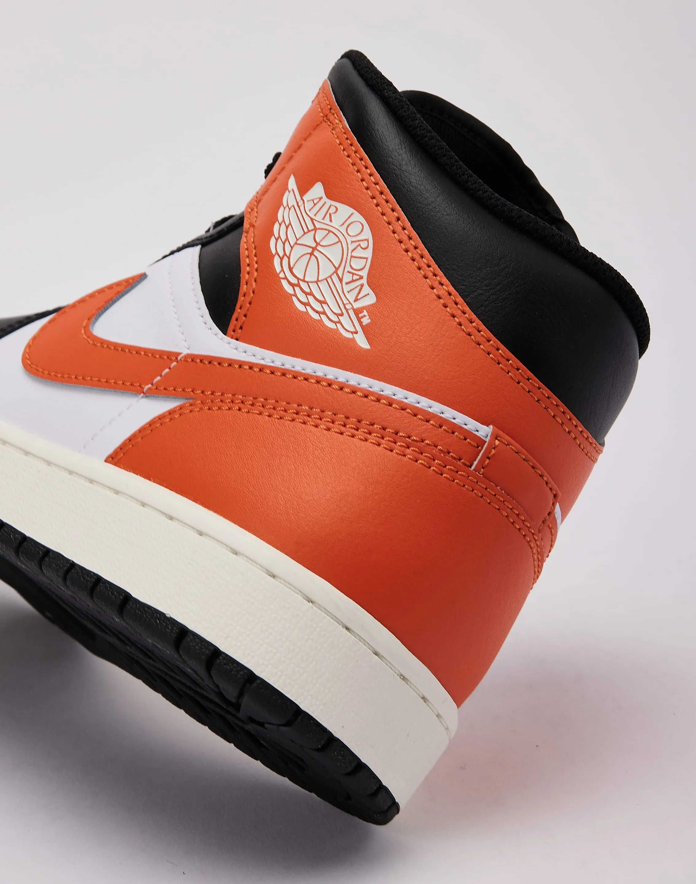 Jordan Air Jordan 1 Mid