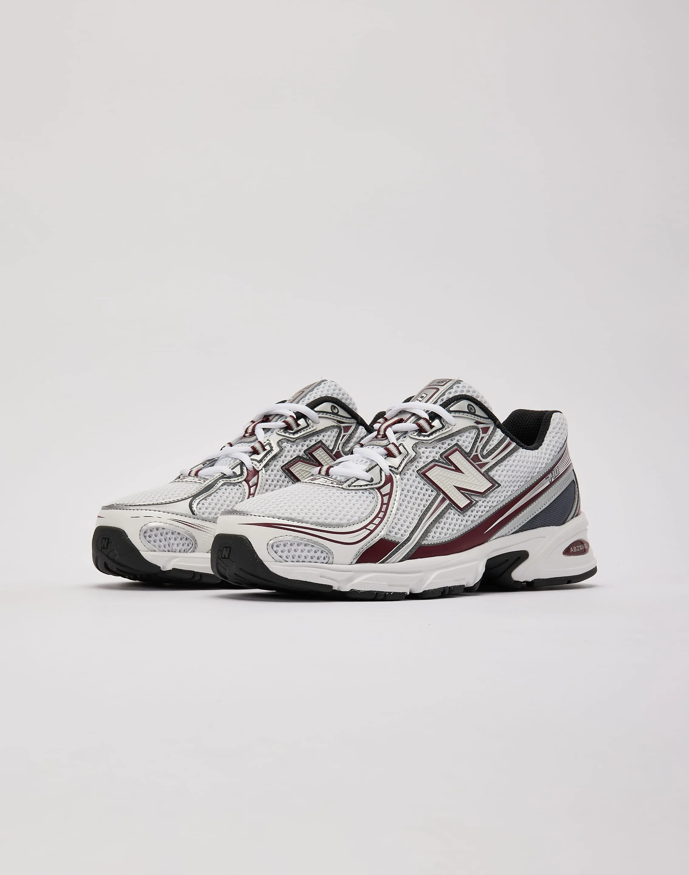 New Balance 740