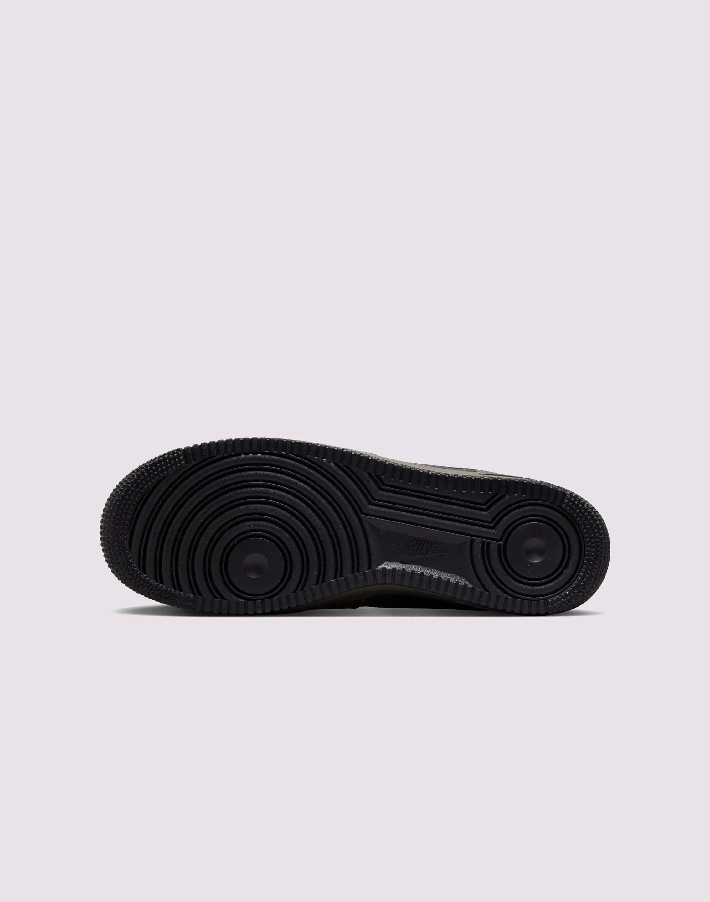 Nike Air Force 1 '07 LV8