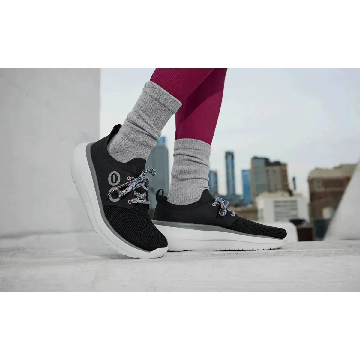OOFOS OOMY STRIDE WOMEN'S