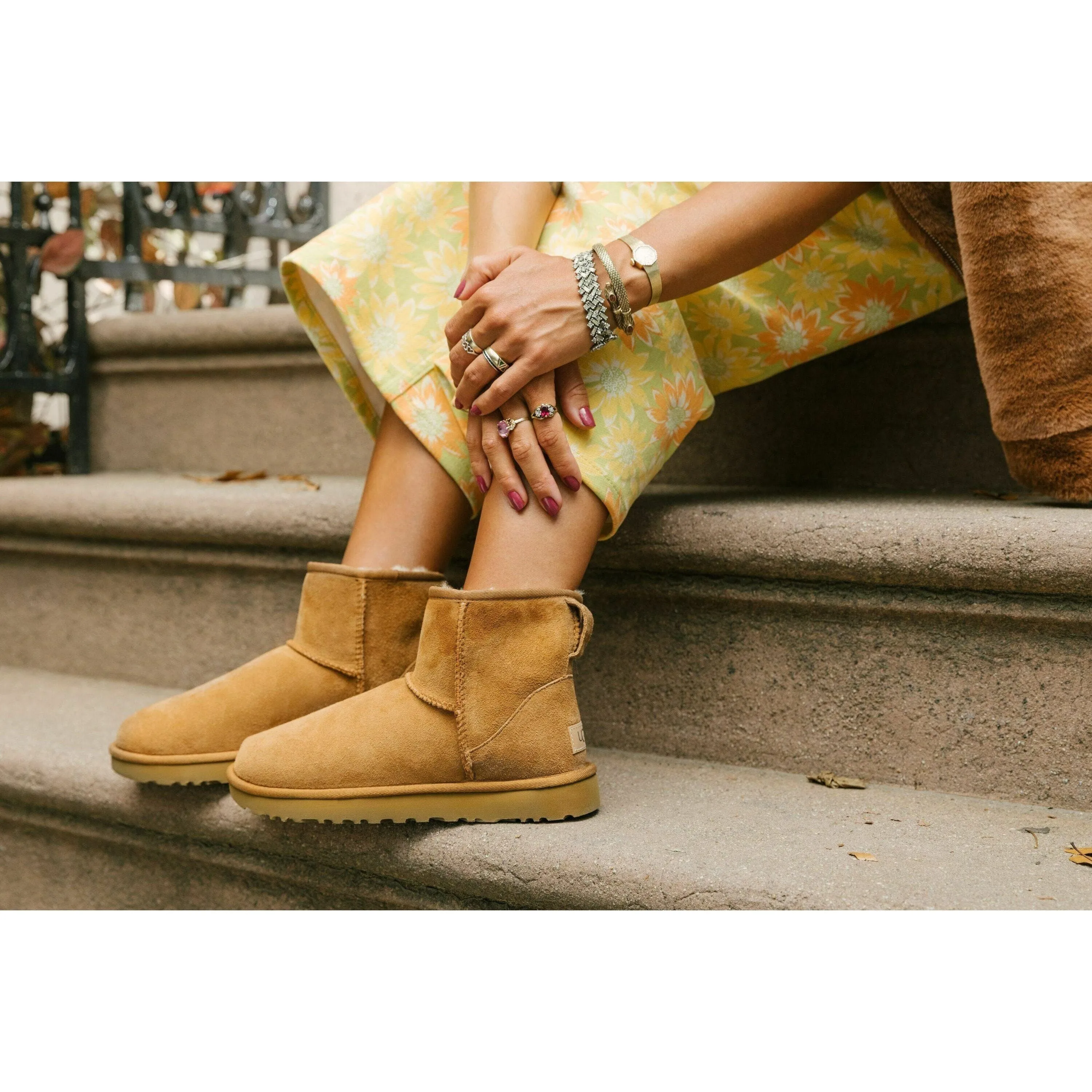 UGG CLASSIC MINI II BOOT WOMEN'S